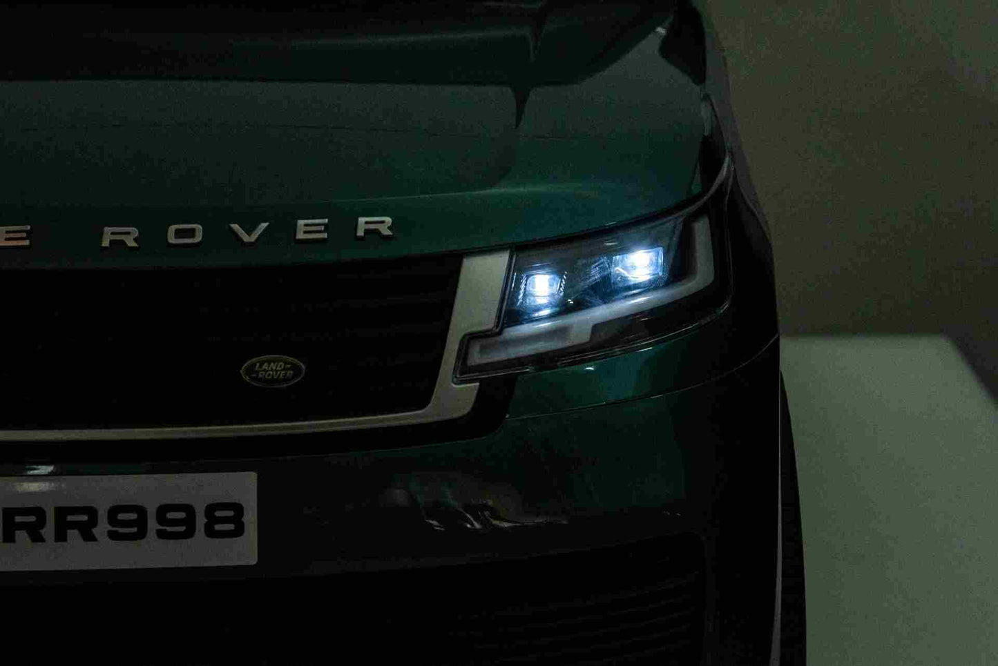 NEW RANGE ROVER HSE - 24V- LEATHER / EVA - MP4 - PAINT GREEN